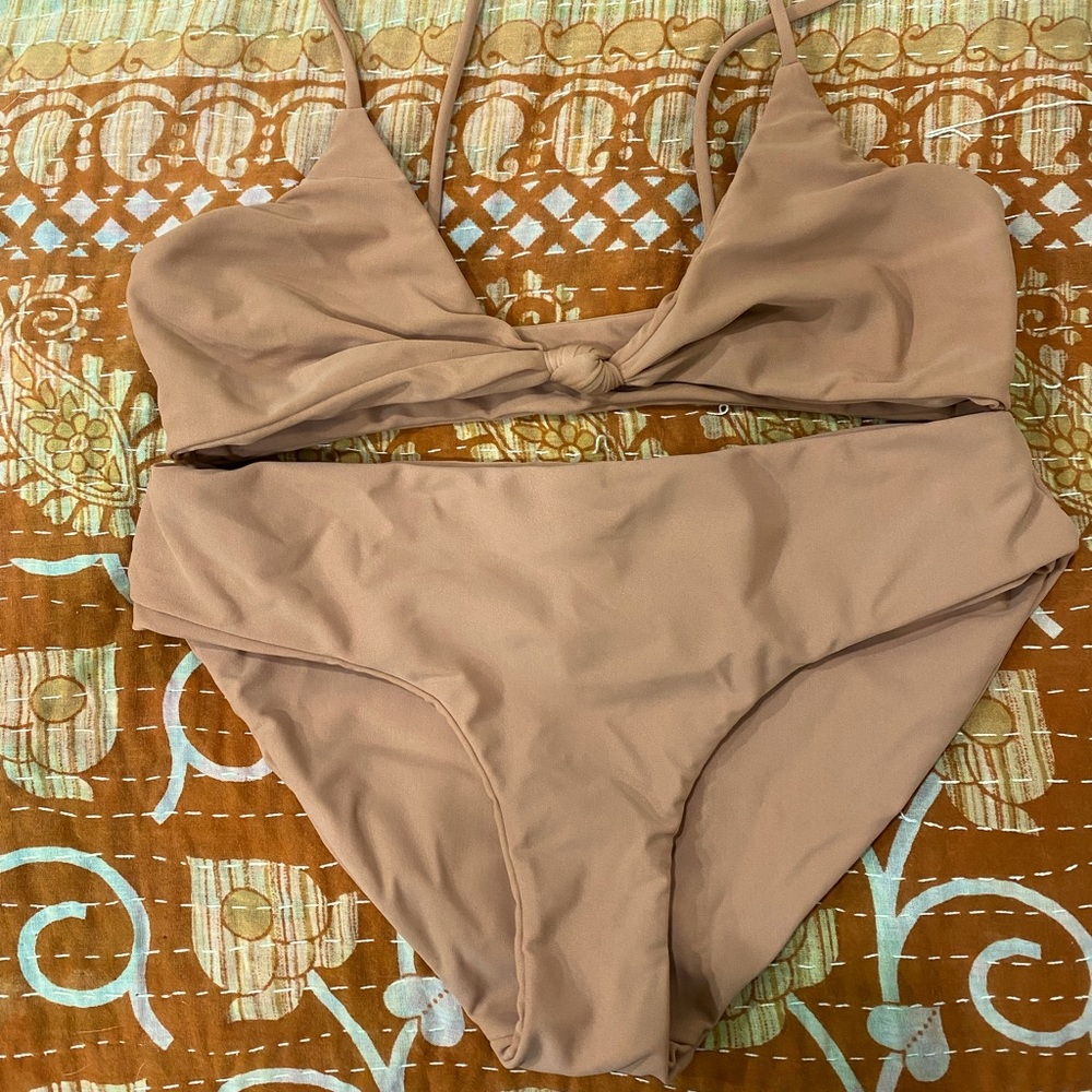 Mikoh 2 piece medium swim suit